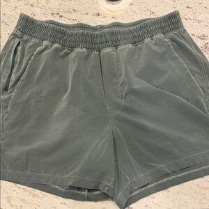 Lululemon Pace Breaker Men’s Green Shorts